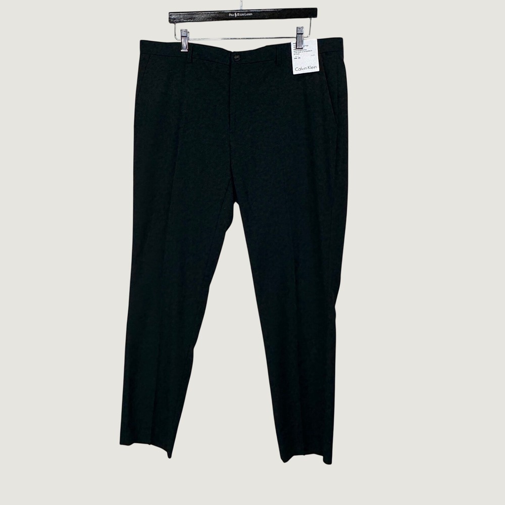 Calvin Klein Dress Pants 38x32 Black Slim Fit Business Casual Modern Minimalist - Picture 1 of 9